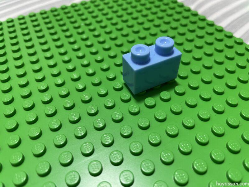 レゴブロックとブロックスライダーを重ねる
