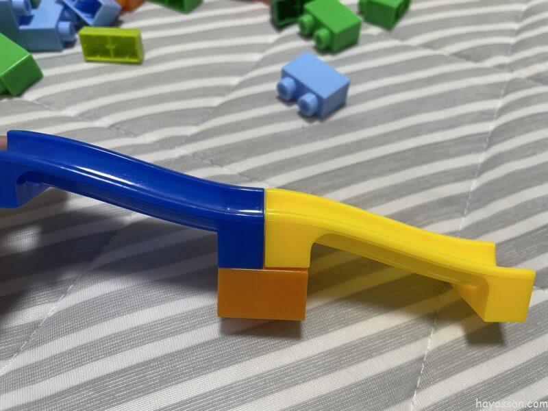 スロープ2つとブロックを繋げる