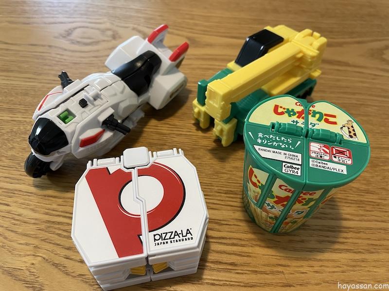 ユニトロボ ピザーラポリスモーターサイクルとじゃがりこクレーン(変形前)